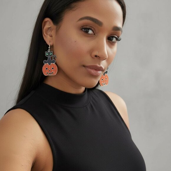 Black cat Over Pumpkin Earring - Picture 2 of 5